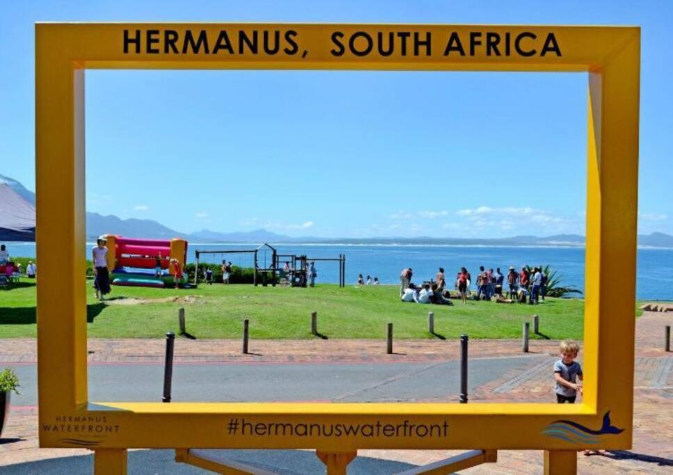 Hermanus Waterfront, Sea View Apartment With Balcony Exterior foto