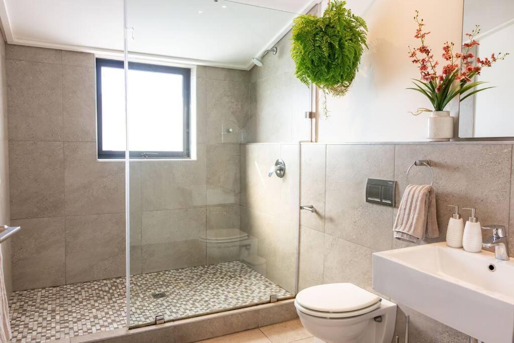 Hermanus Waterfront, Sea View Apartment With Balcony Exterior foto